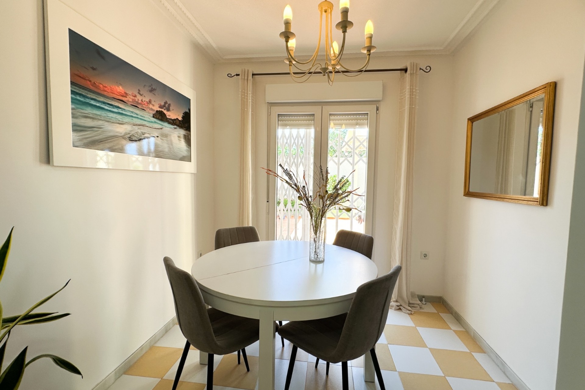 Reventa - Villa -
Torrevieja - Costa Blanca