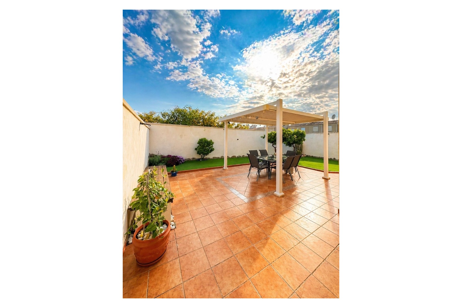 Reventa - Villa -
Torrevieja - Costa Blanca