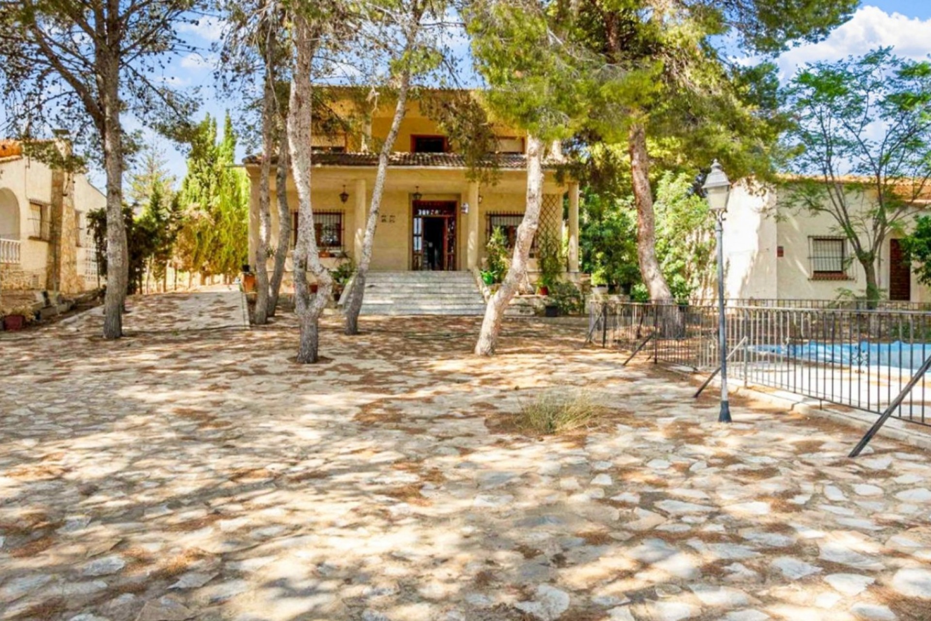 Reventa - Villa -
Torrevieja - Costa Blanca