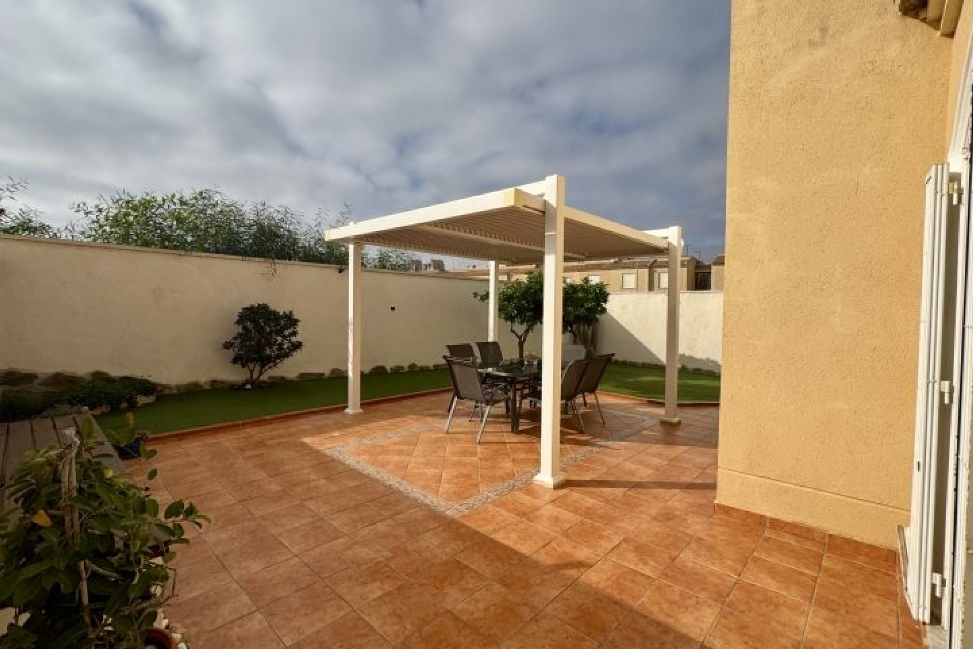 Reventa - Villa -
Torrevieja - Costa Blanca