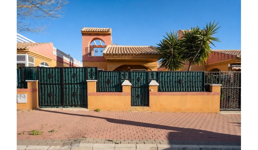 Reventa - Villa -
Torrevieja - Costa Blanca