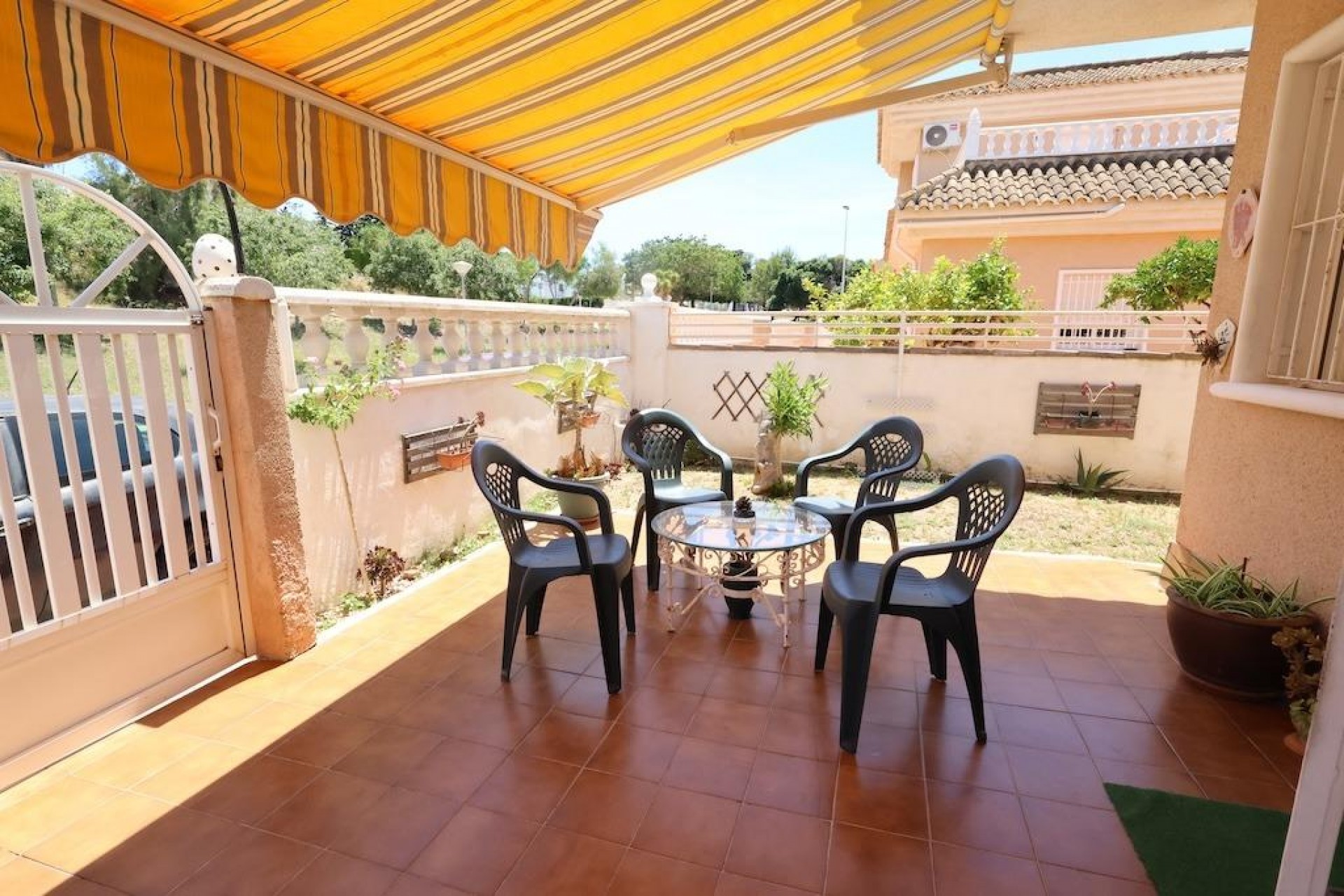 Reventa - Villa -
Torrevieja - Costa Blanca