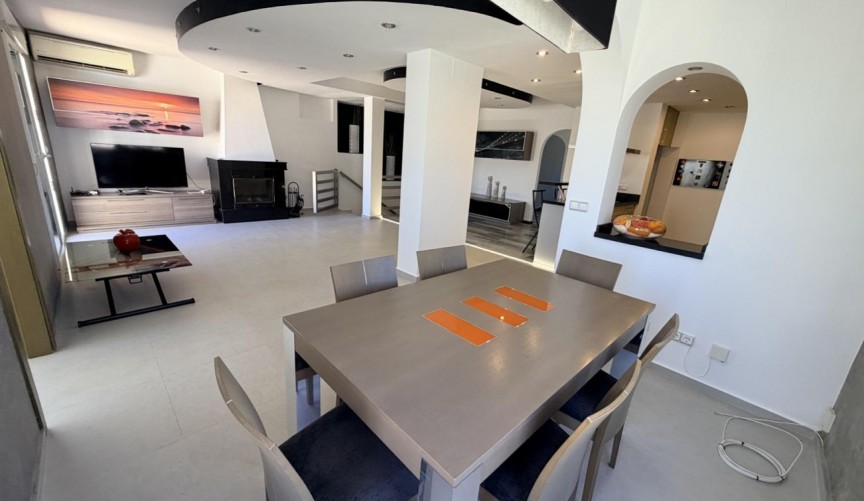 Reventa - Villa -
Torrevieja - Costa Blanca