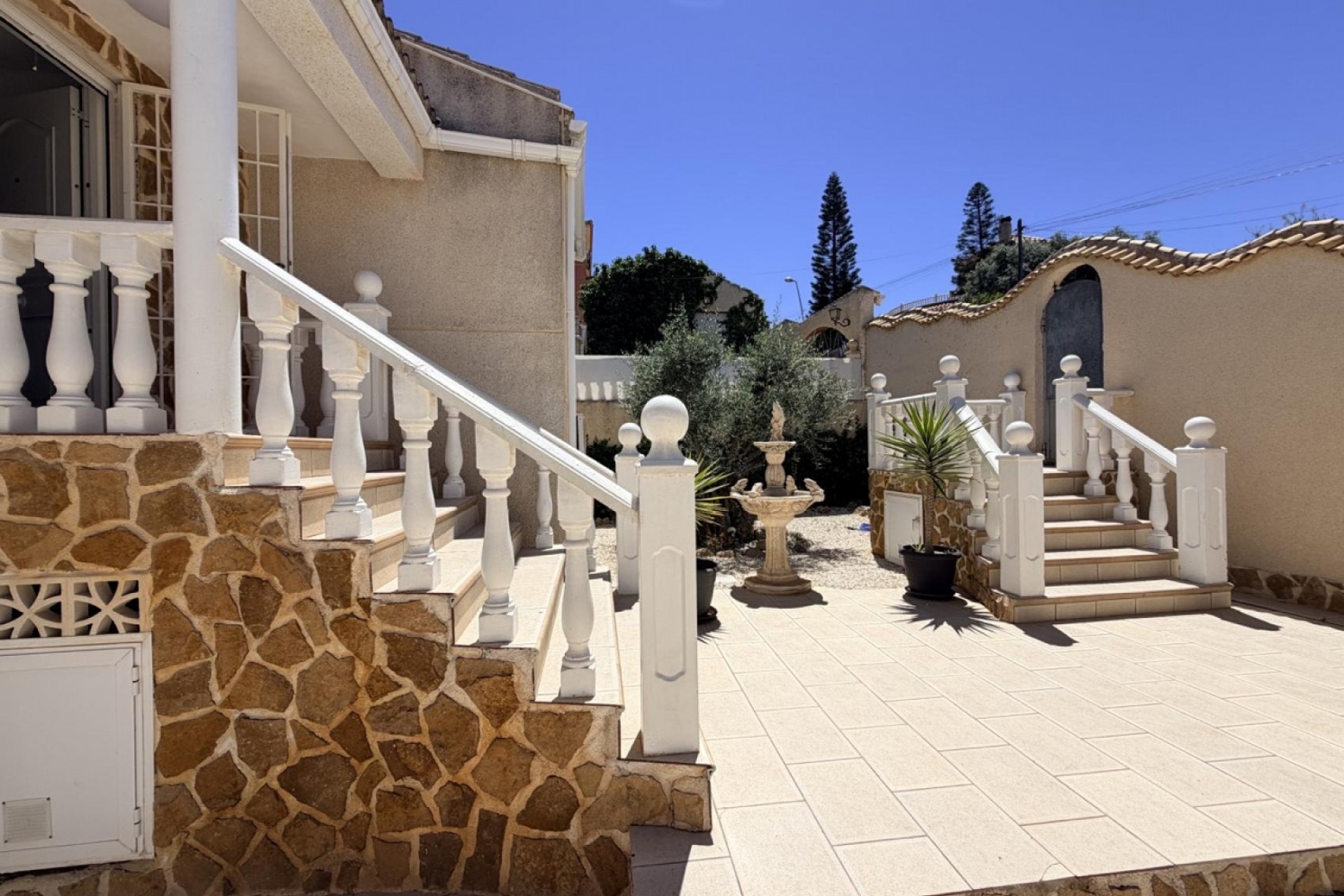 Reventa - Villa -
Torrevieja - Costa Blanca
