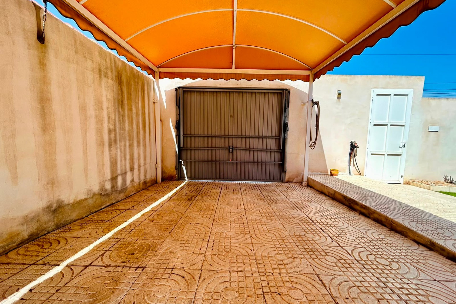 Reventa - Villa -
Torrevieja - Costa Blanca