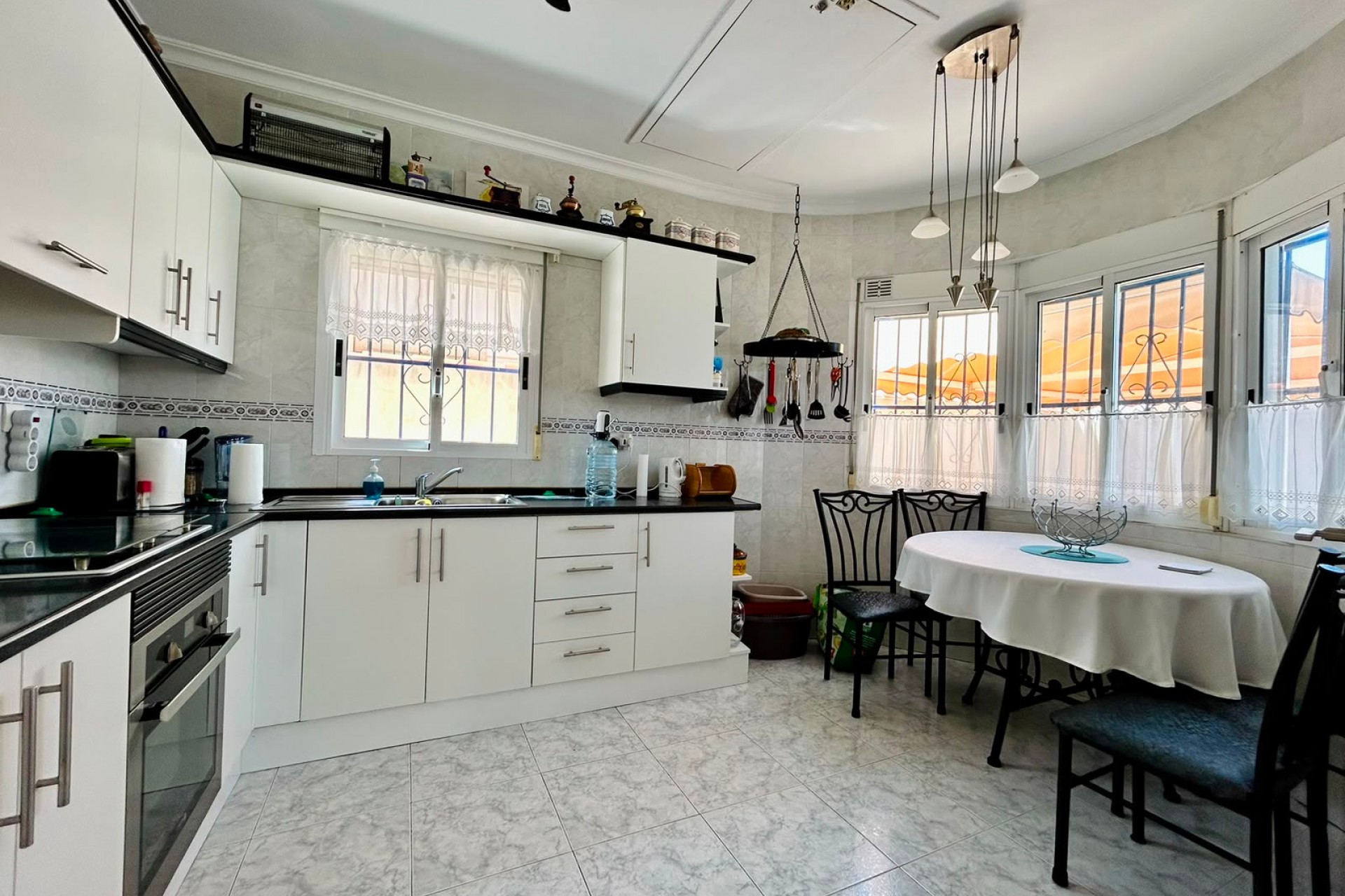 Reventa - Villa -
Torrevieja - Costa Blanca