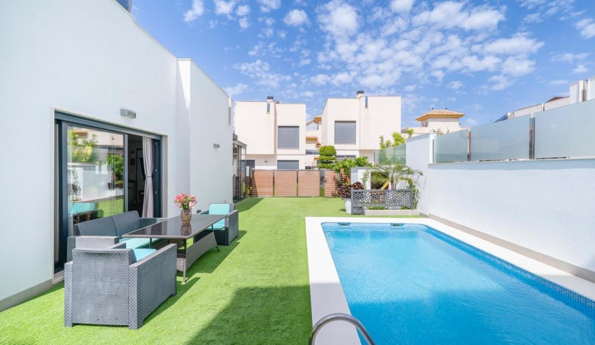 Reventa - Villa -
Torrevieja - Costa Blanca
