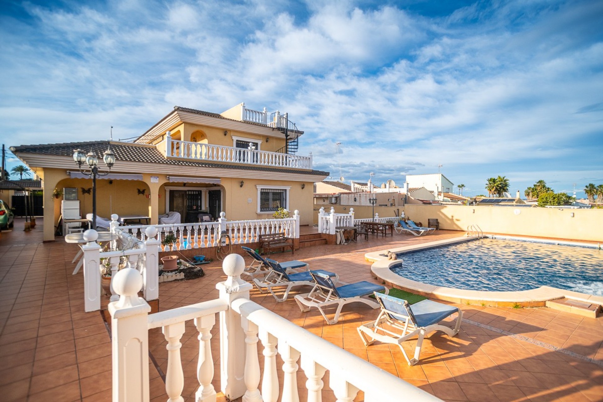Reventa - Villa -
Torrevieja - Costa Blanca