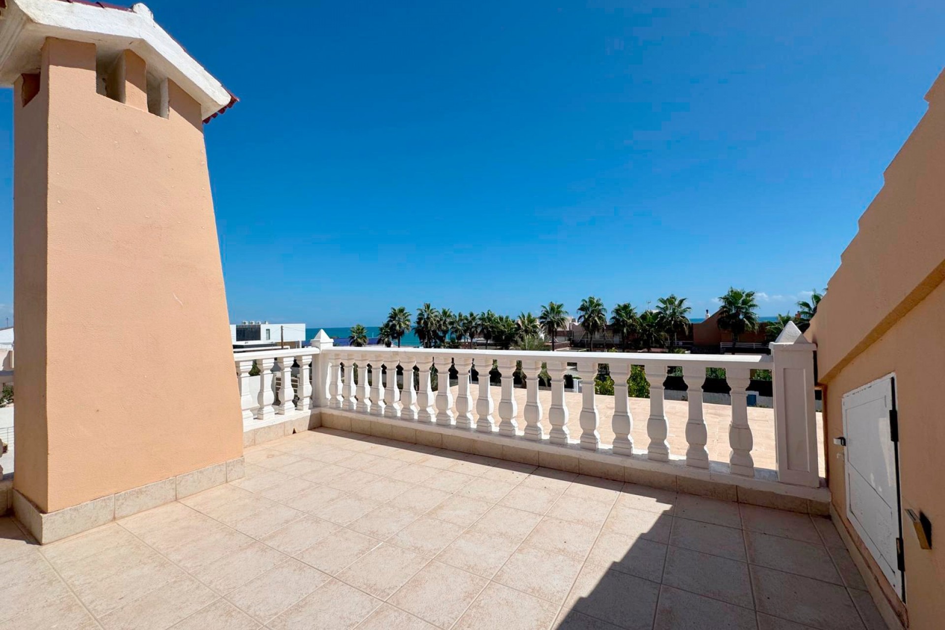Reventa - Villa -
Torrevieja - Costa Blanca