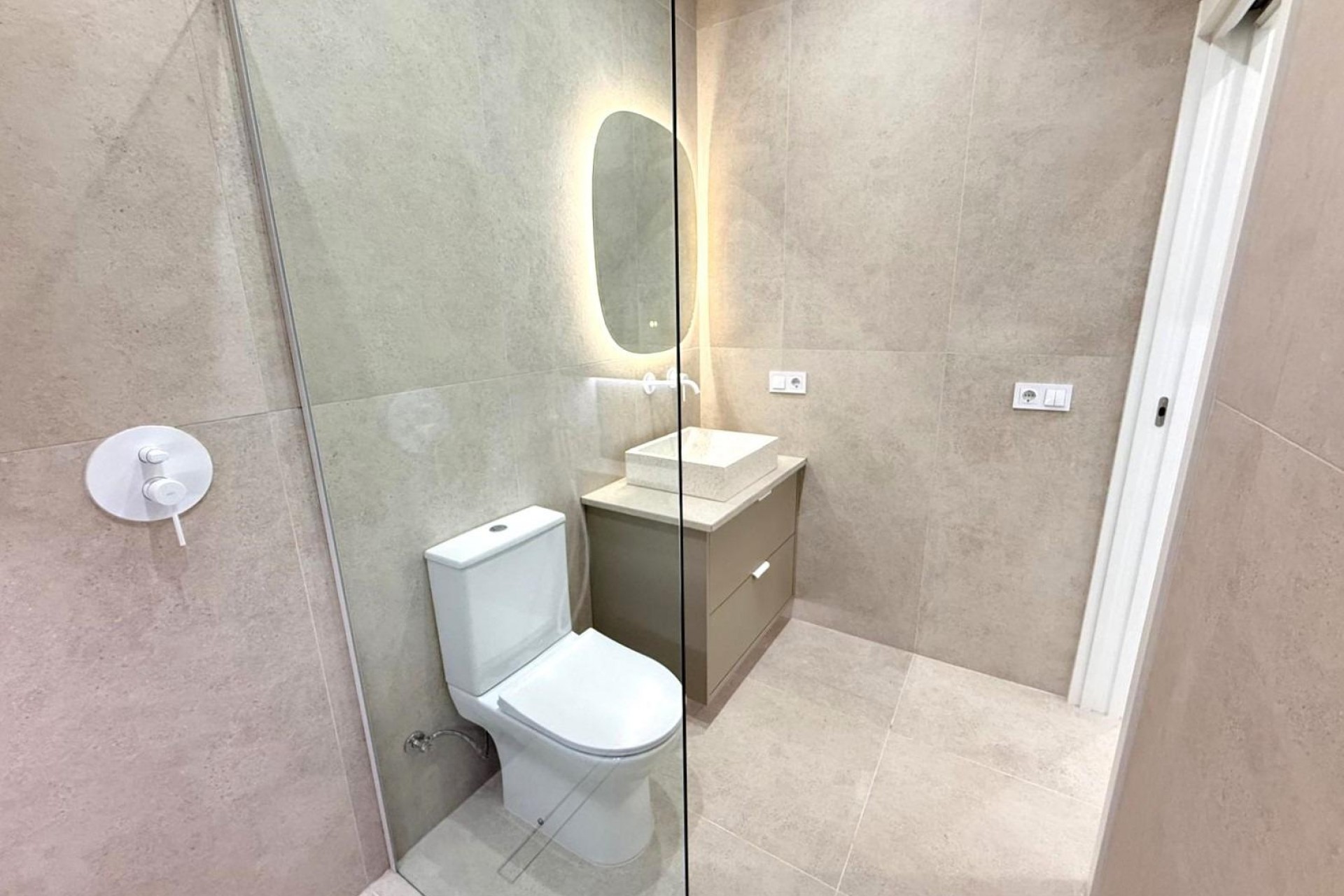 Reventa - Villa -
Torrevieja - El Chaparral