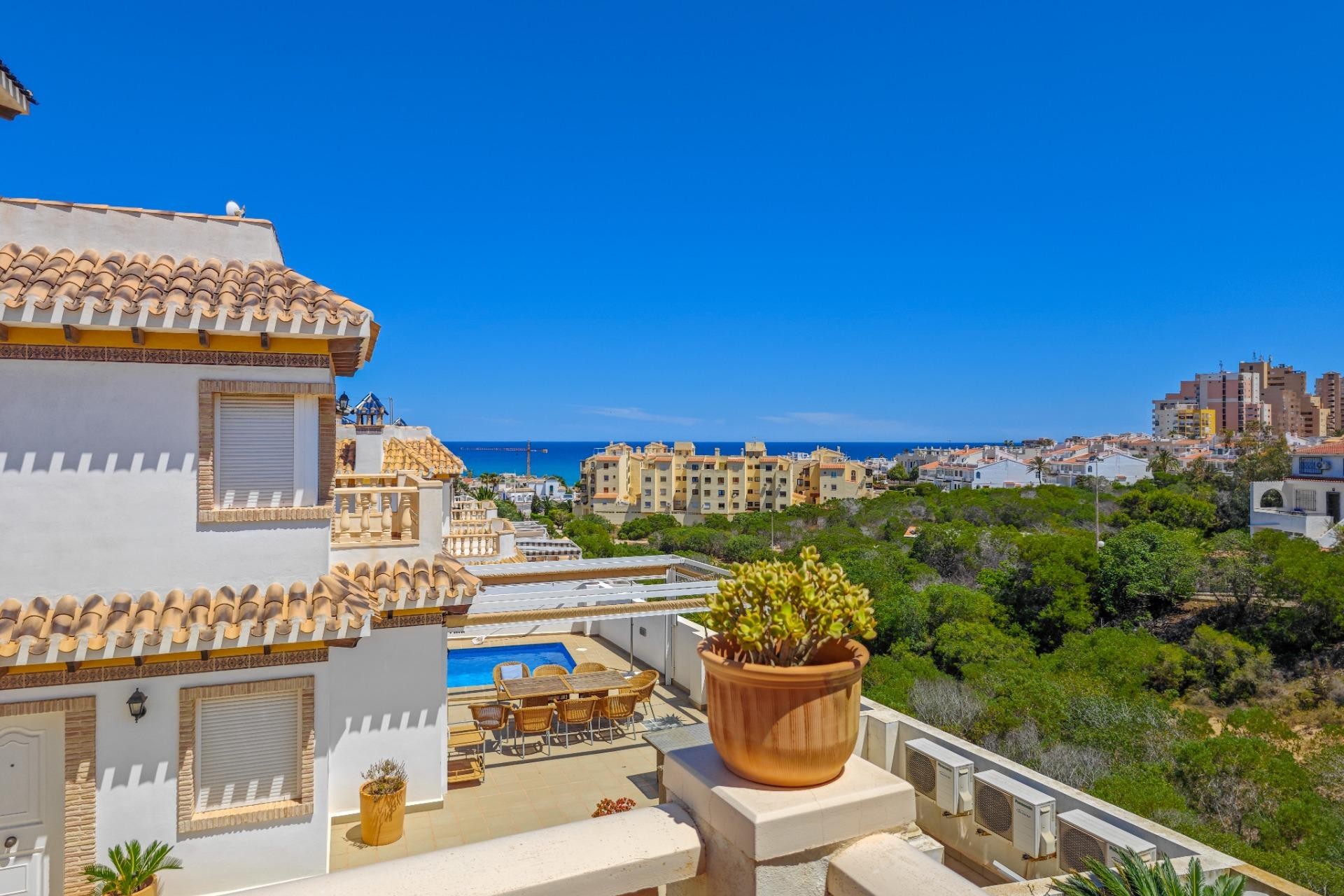 Reventa - Villa -
Torrevieja - La Mata