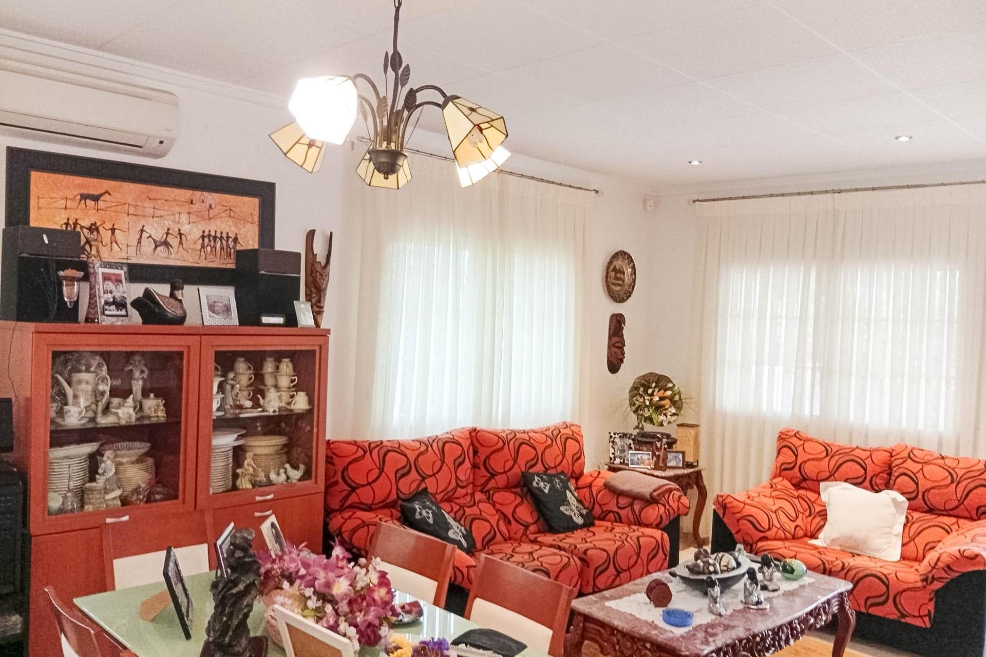 Reventa - Villa -
Torrevieja - La Siesta - El Salado - Torreta