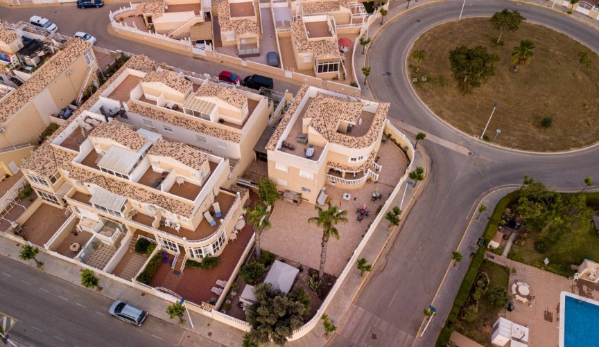 Reventa - Villa -
Torrevieja - La Siesta - El Salado - Torreta