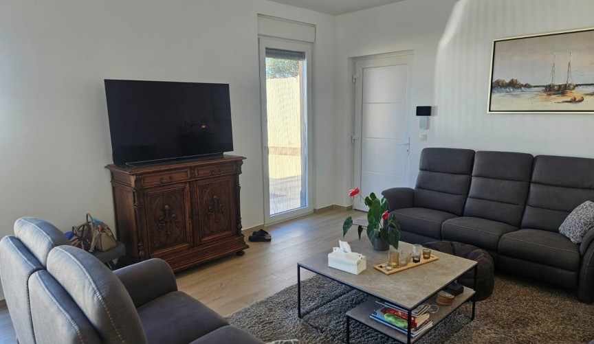 Reventa - Villa -
Torrevieja - La Siesta - El Salado - Torreta