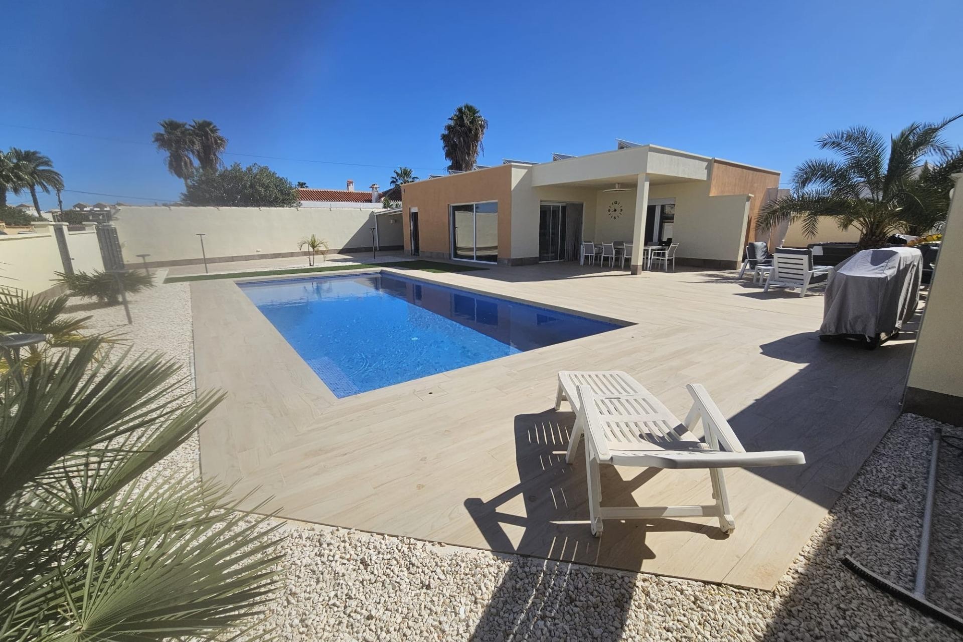 Reventa - Villa -
Torrevieja - La Siesta - El Salado - Torreta