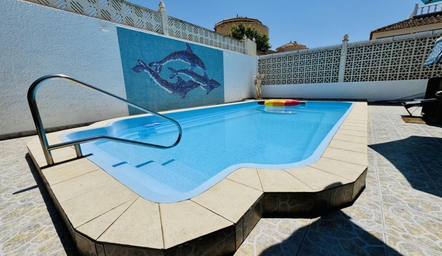 Reventa - Villa -
Torrevieja - La Siesta - El Salado - Torreta