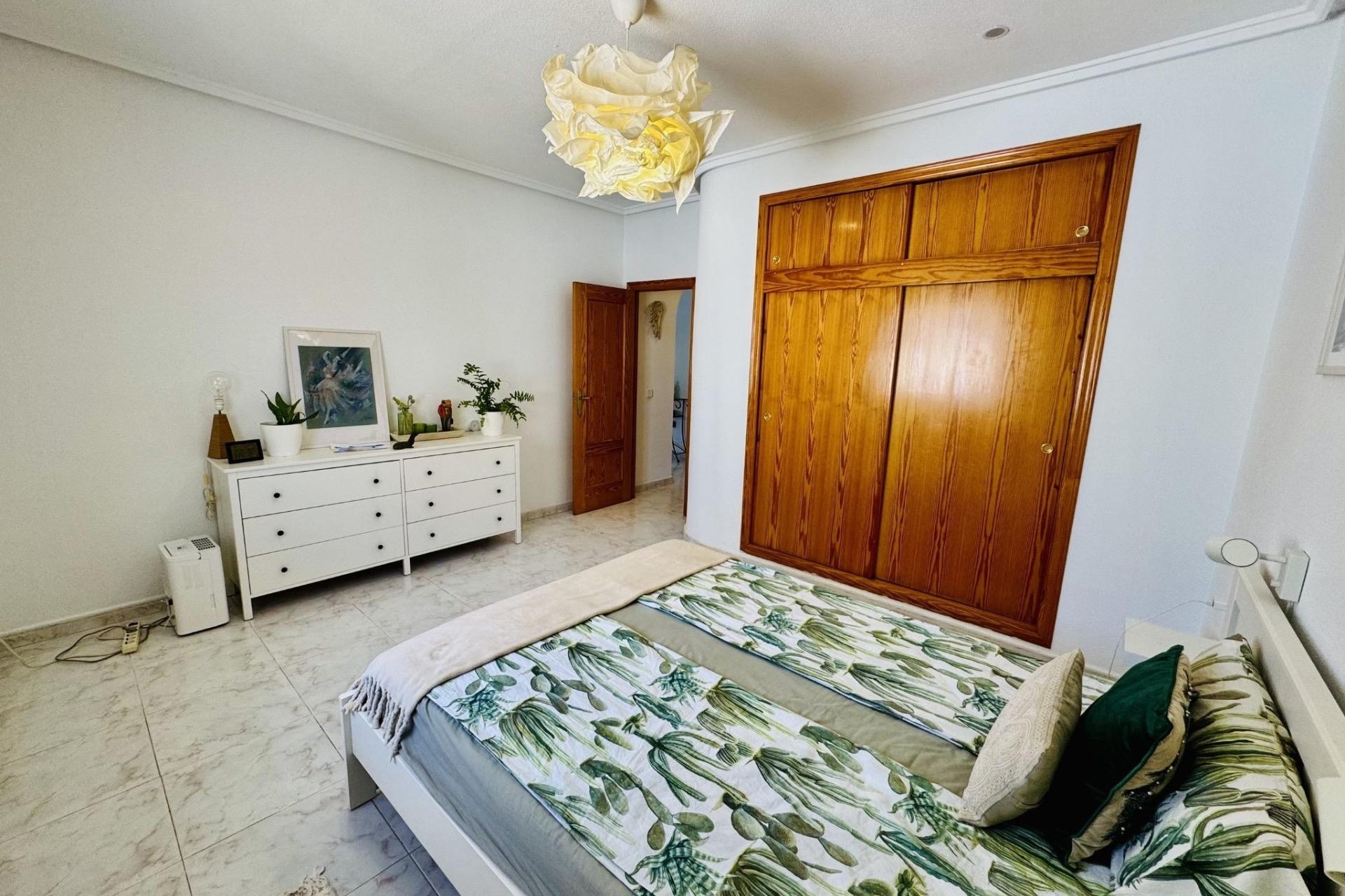 Reventa - Villa -
Torrevieja - La Siesta - El Salado - Torreta