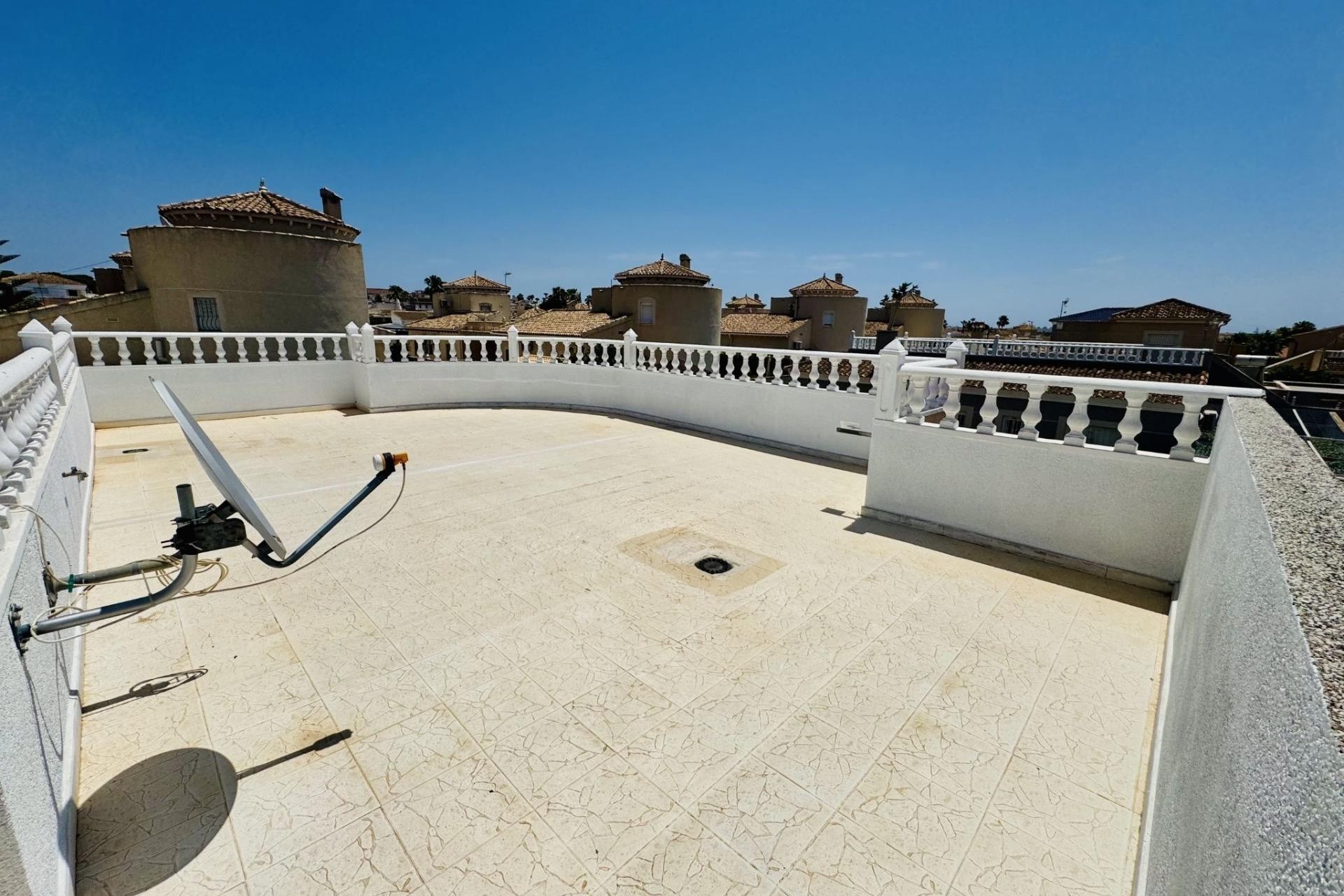 Reventa - Villa -
Torrevieja - La Siesta - El Salado - Torreta