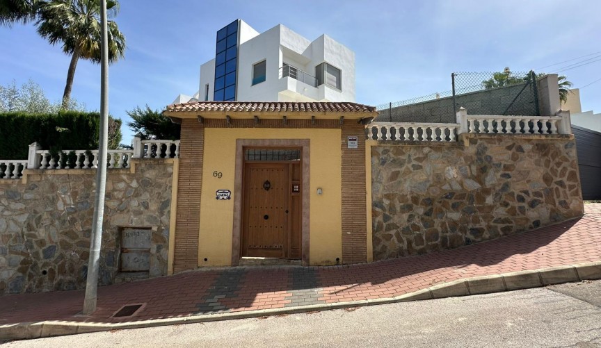 Reventa - Villa -
Torrevieja - Los Balcones - Los Altos del Edén