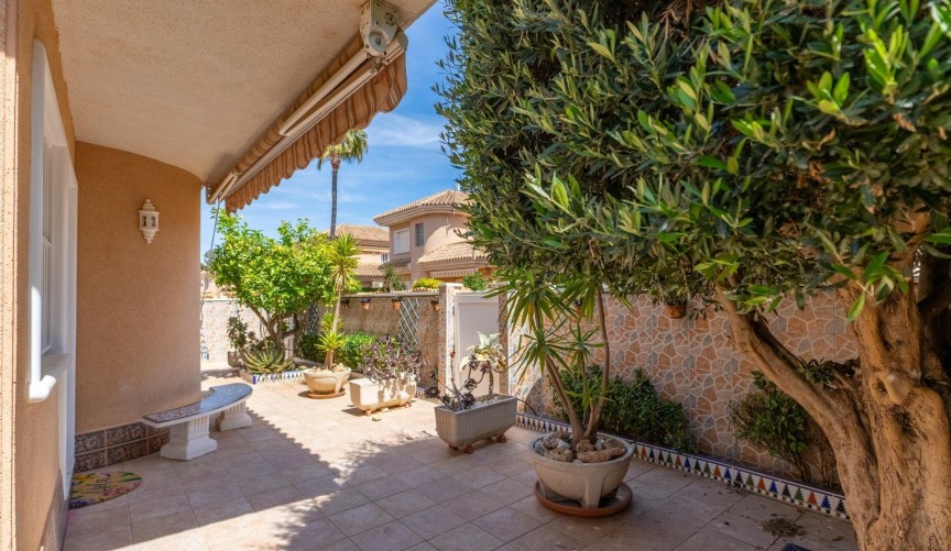Reventa - Villa -
Torrevieja - Los Balcones - Los Altos del Edén