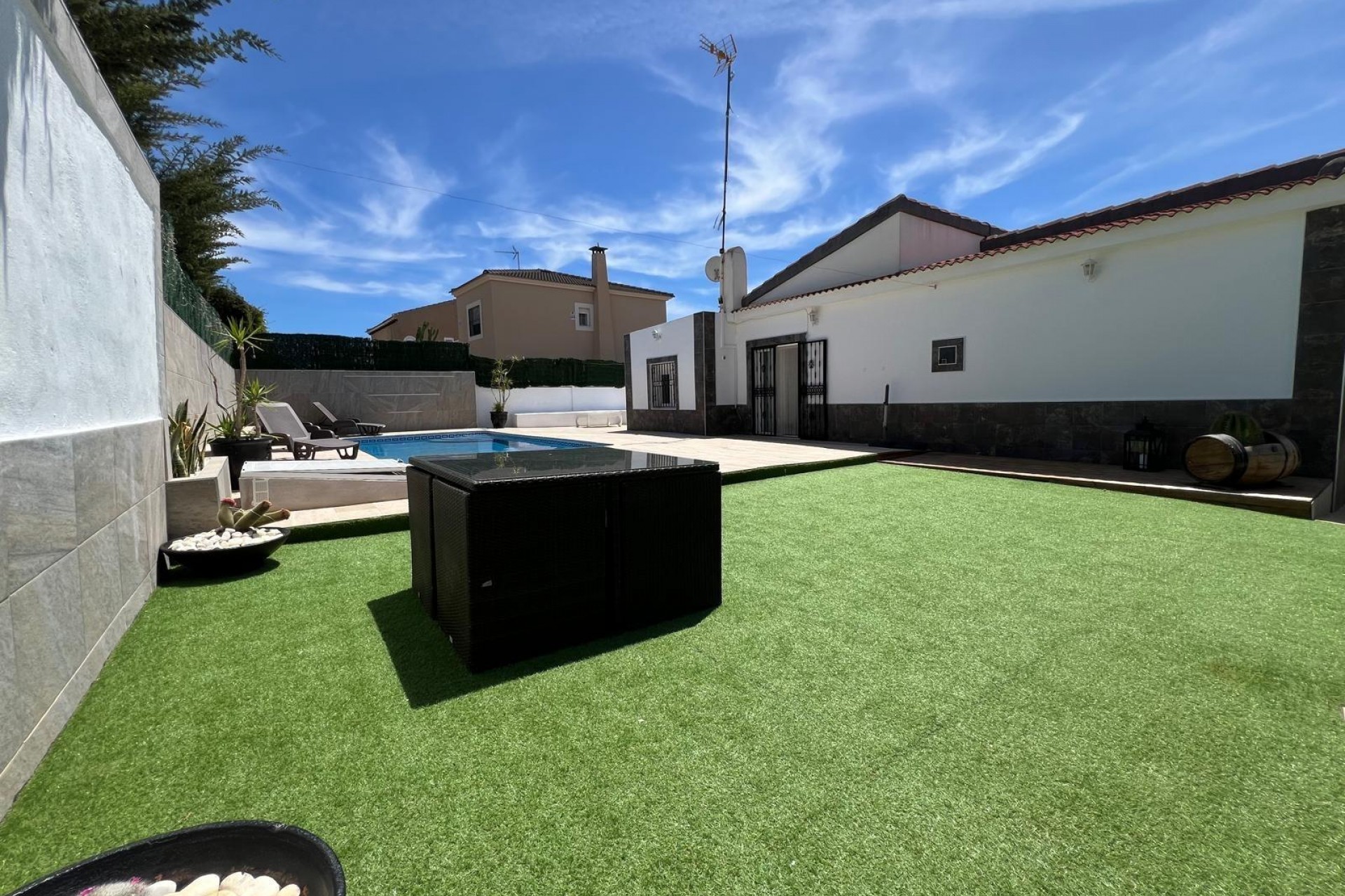 Reventa - Villa -
Torrevieja - Los Balcones