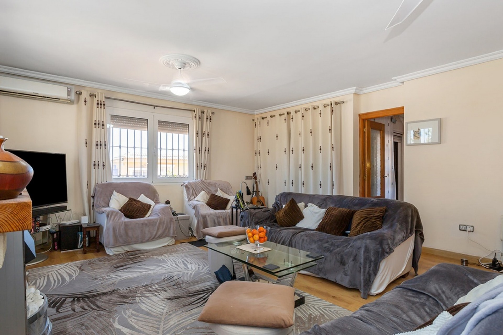 Reventa - Villa -
Torrevieja - Los Balcones