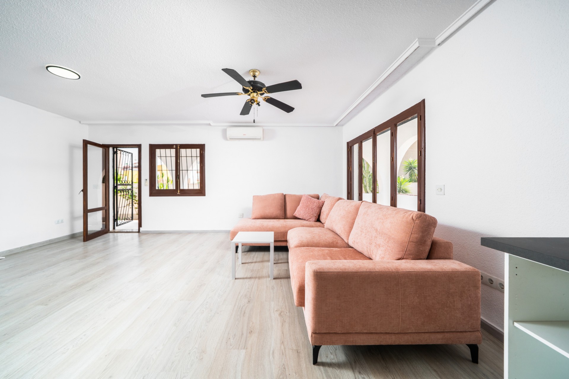Reventa - Villa -
Torrevieja - Los Balcones