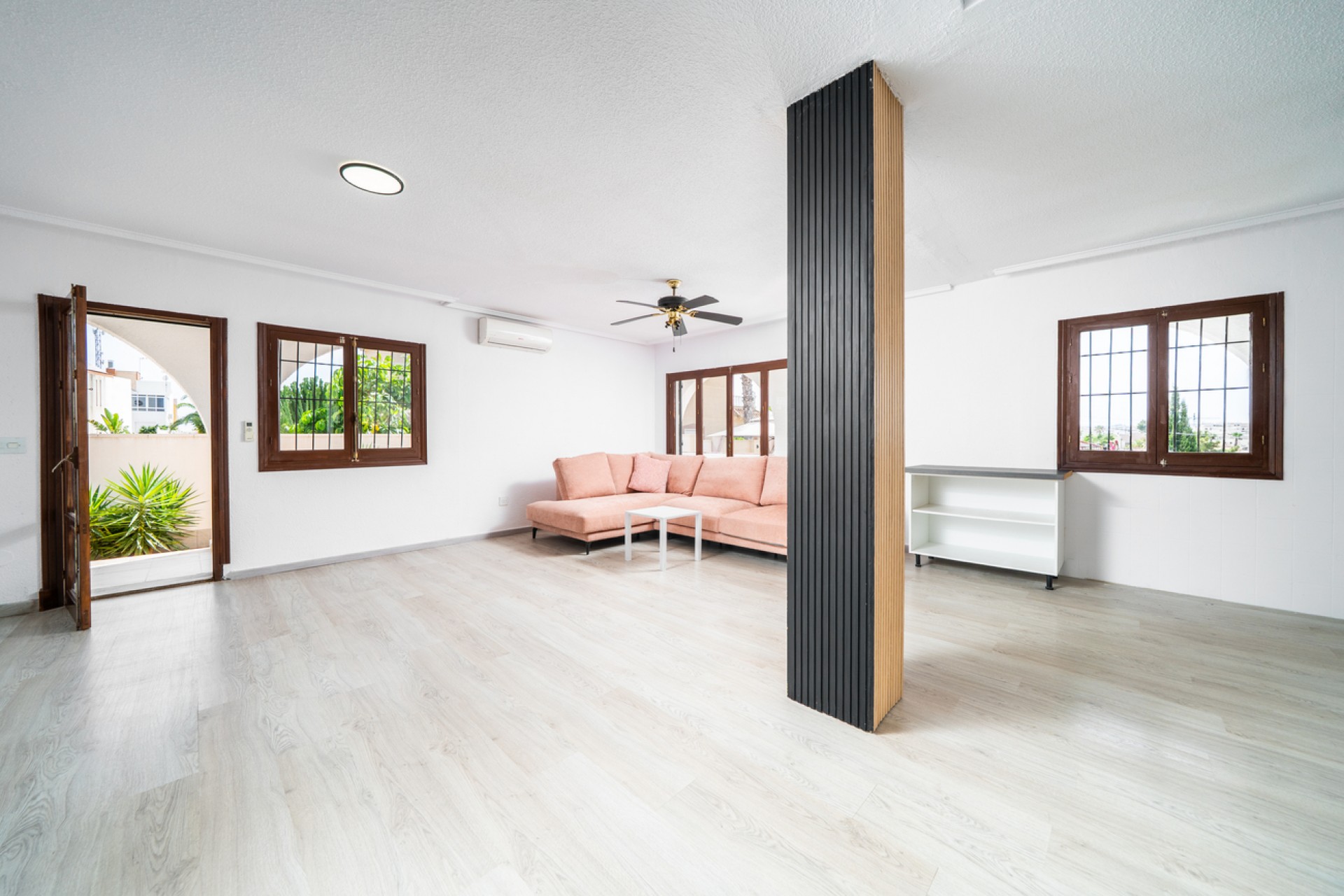 Reventa - Villa -
Torrevieja - Los Balcones