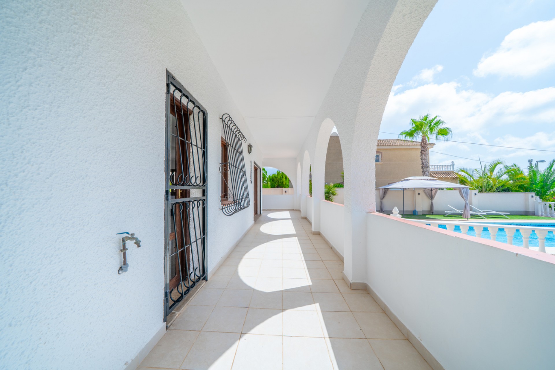 Reventa - Villa -
Torrevieja - Los Balcones