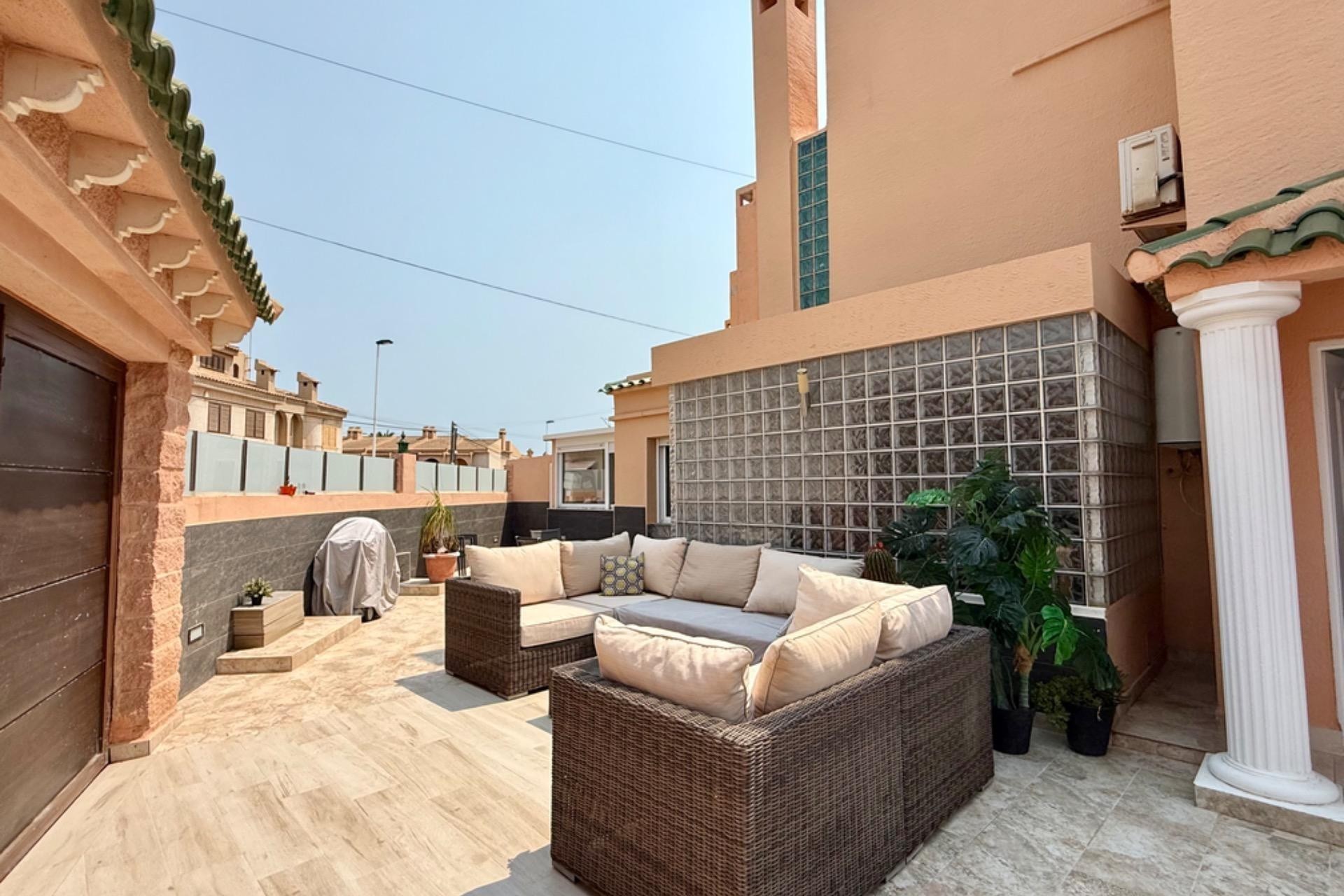 Reventa - Villa -
Torrevieja - Los Frutales