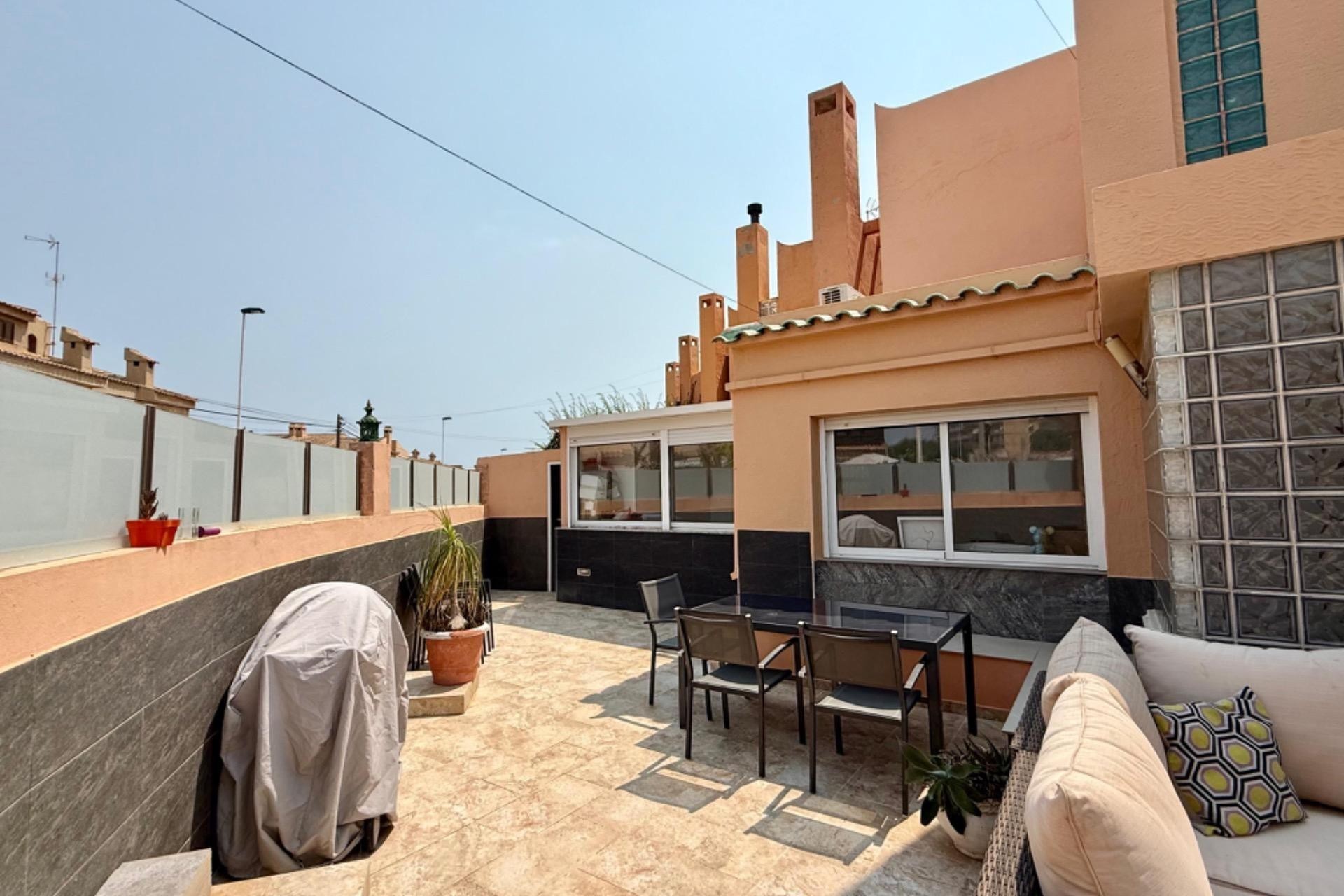 Reventa - Villa -
Torrevieja - Los Frutales