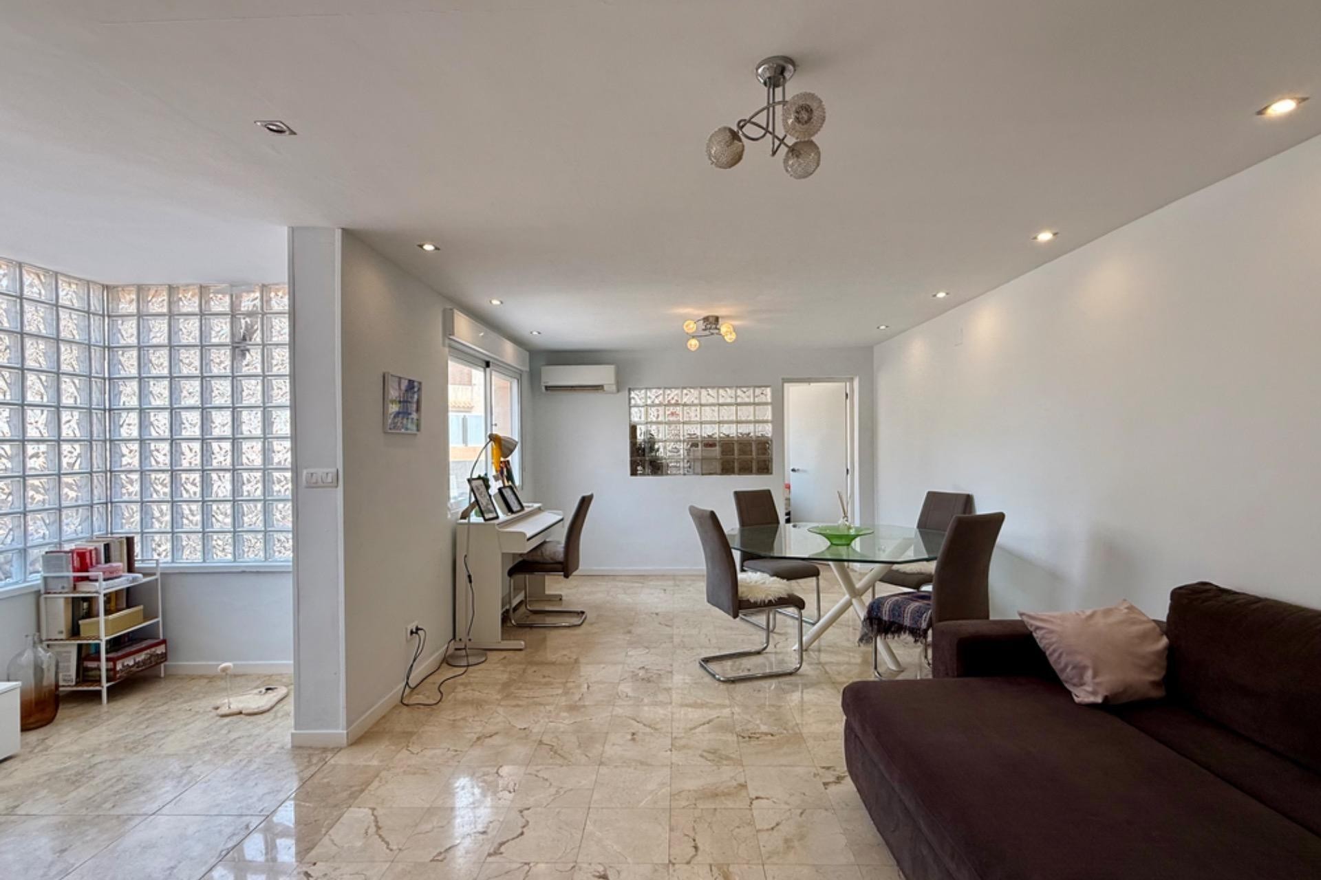 Reventa - Villa -
Torrevieja - Los Frutales