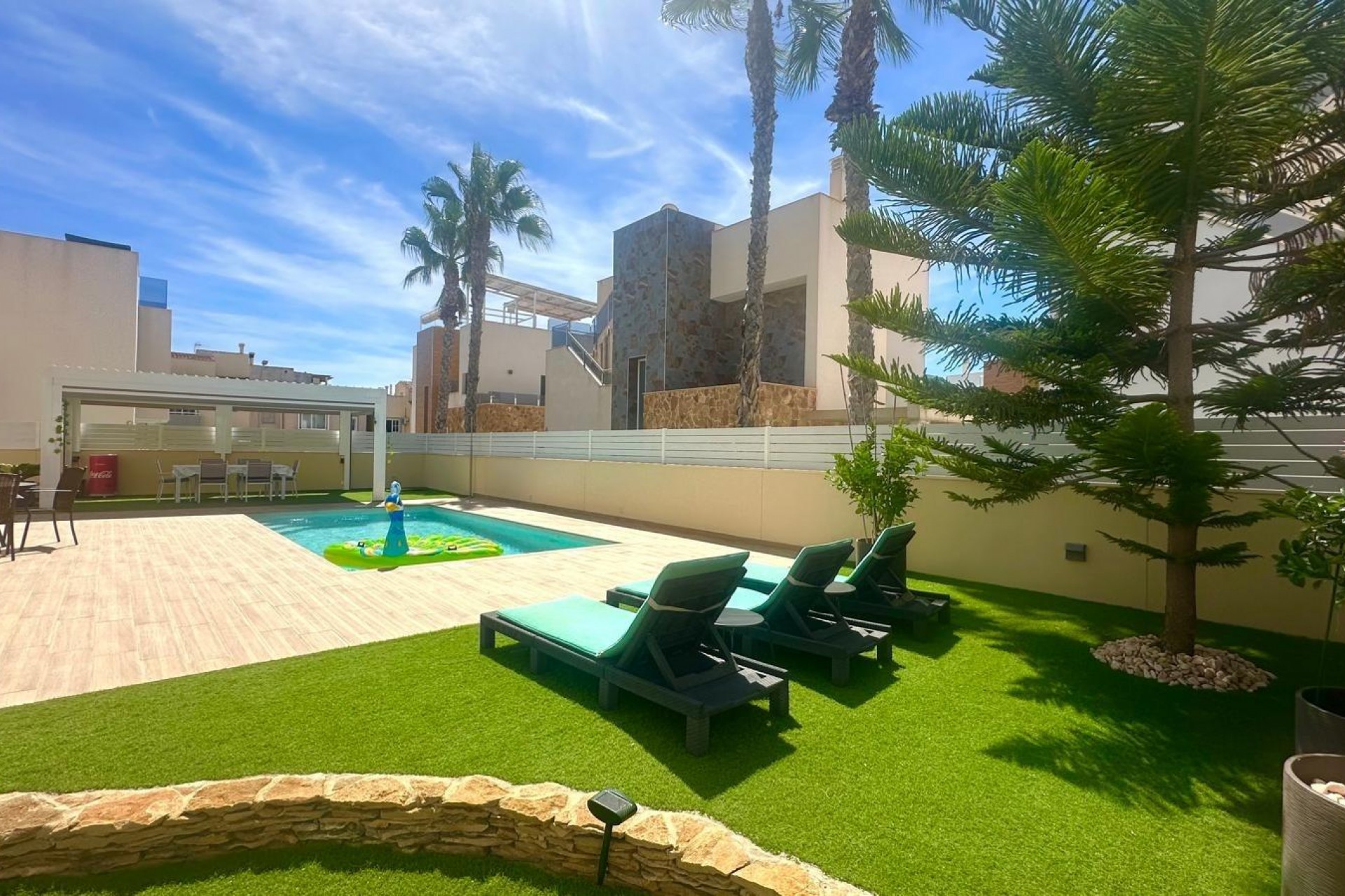 Reventa - Villa -
Torrevieja - Miramar - Torre Del Moro