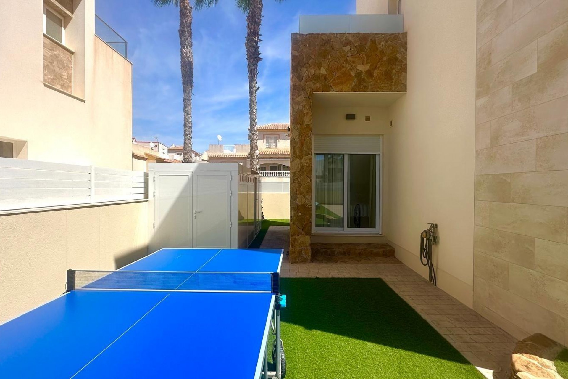 Reventa - Villa -
Torrevieja - Miramar - Torre Del Moro