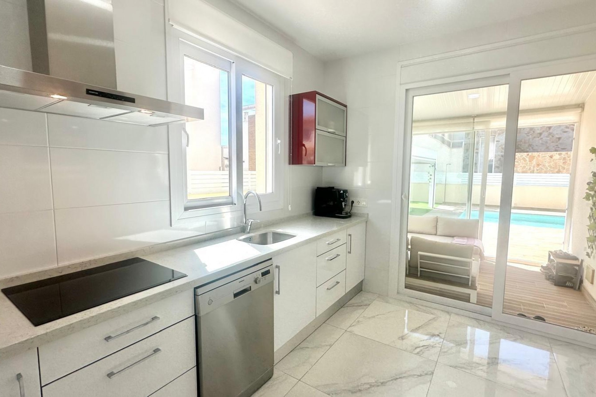 Reventa - Villa -
Torrevieja - Miramar - Torre Del Moro