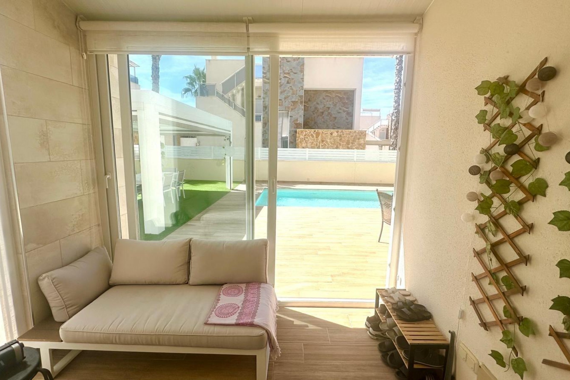 Reventa - Villa -
Torrevieja - Miramar - Torre Del Moro