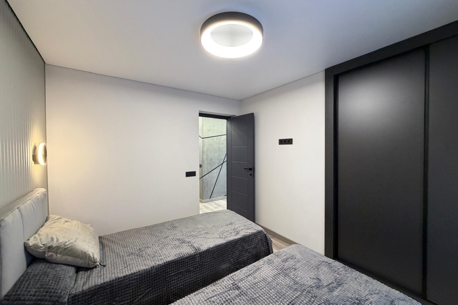 Reventa - Villa -
Torrevieja - Punta Prima