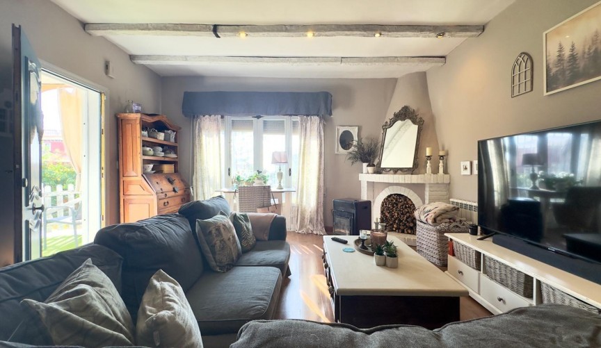 Reventa - Villa -
Torrevieja - Torreblanca