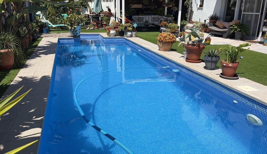 Reventa - Villa -
Torrevieja - Torreta Florida