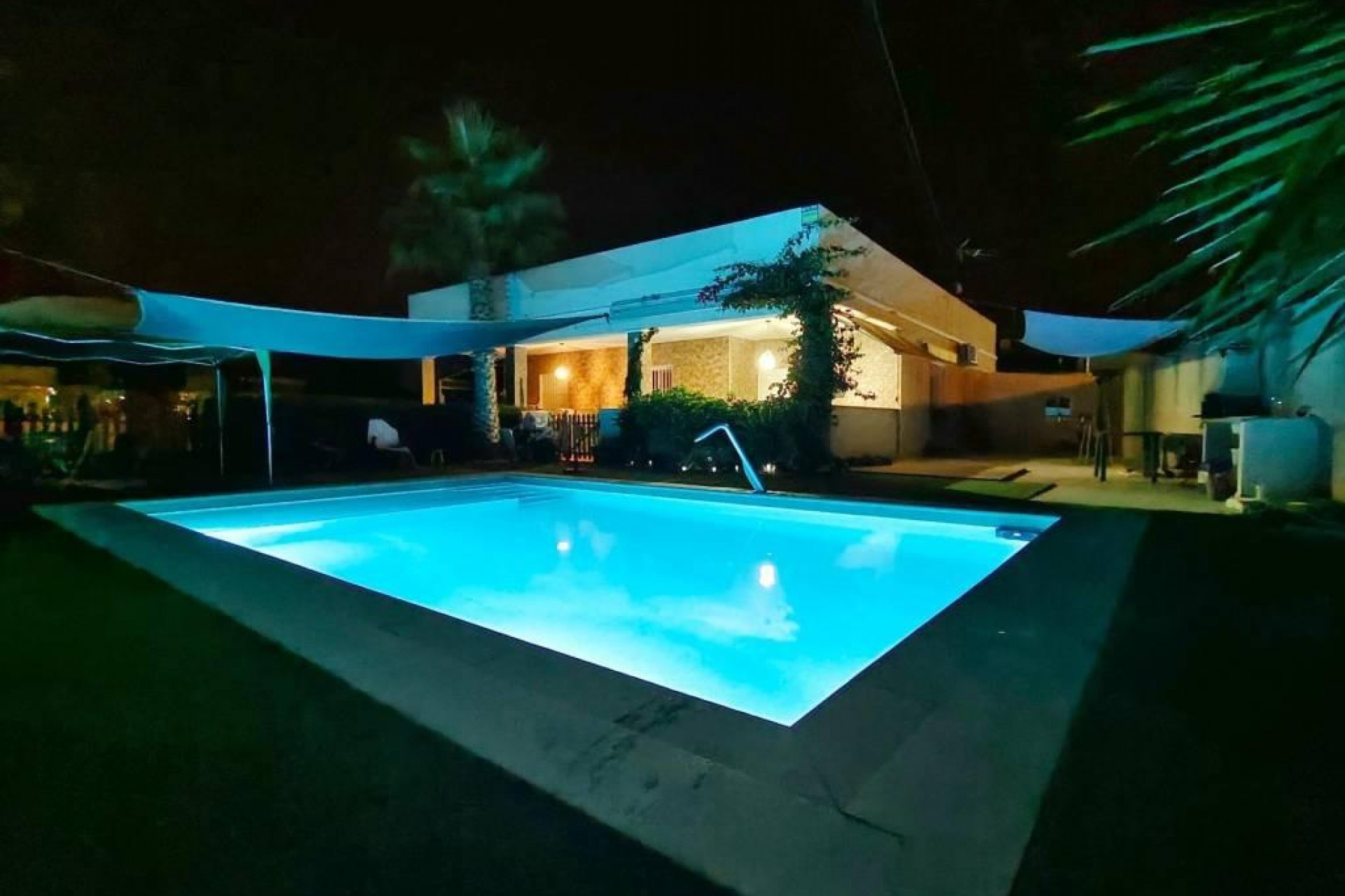 Reventa - Villa -
Torrevieja - Torreta Florida