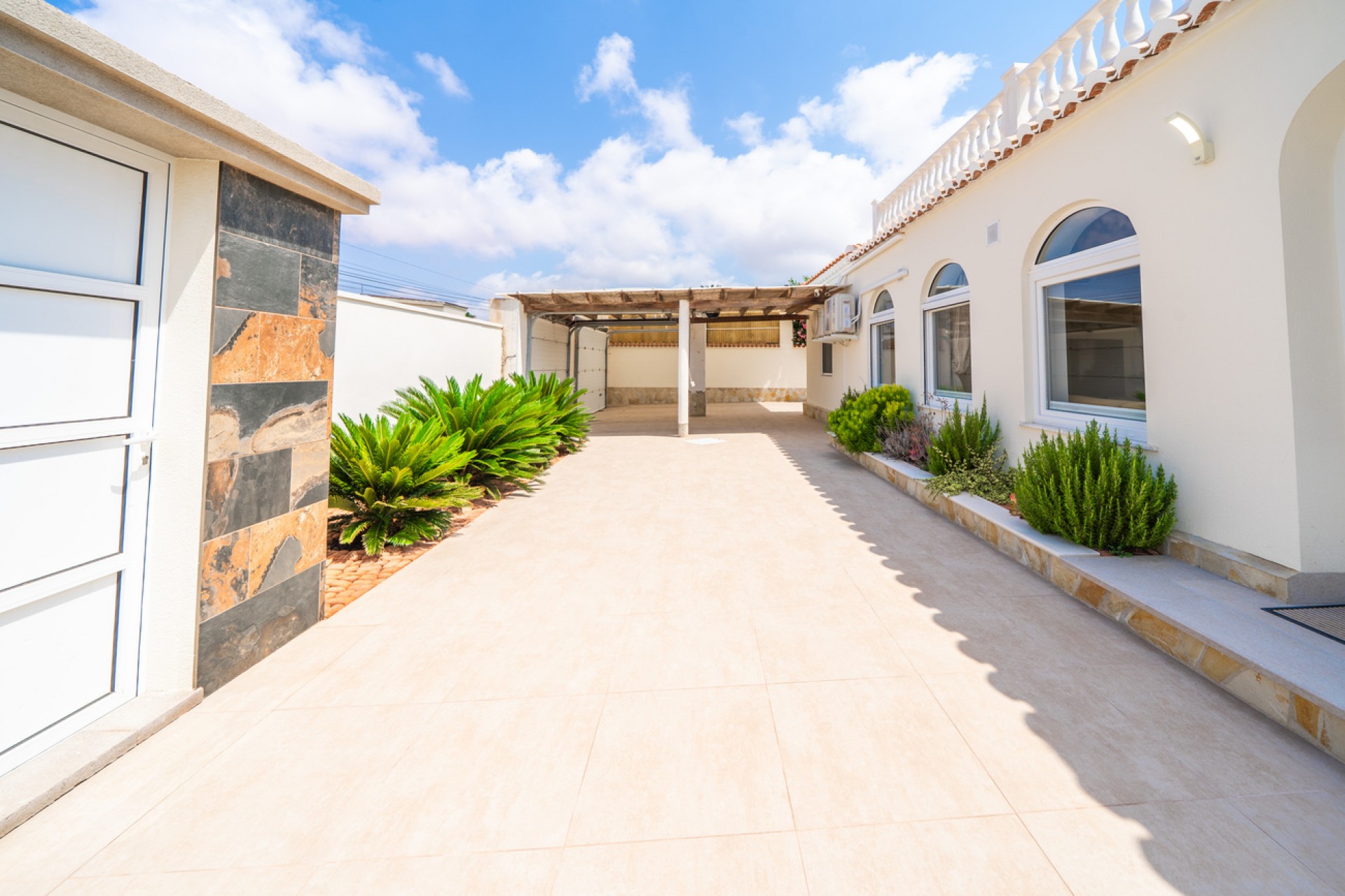 Reventa - Villa -
Torrevieja - Torreta