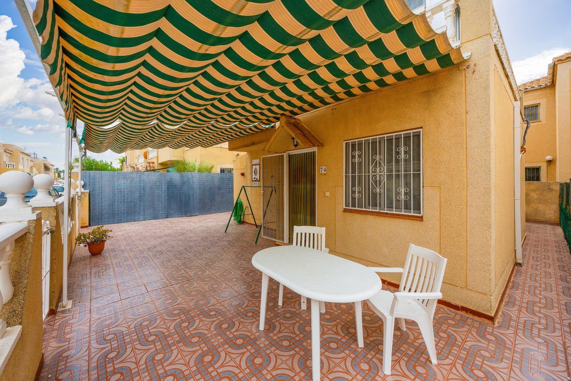 Reventa - Villa -
Torrevieja - Torretas