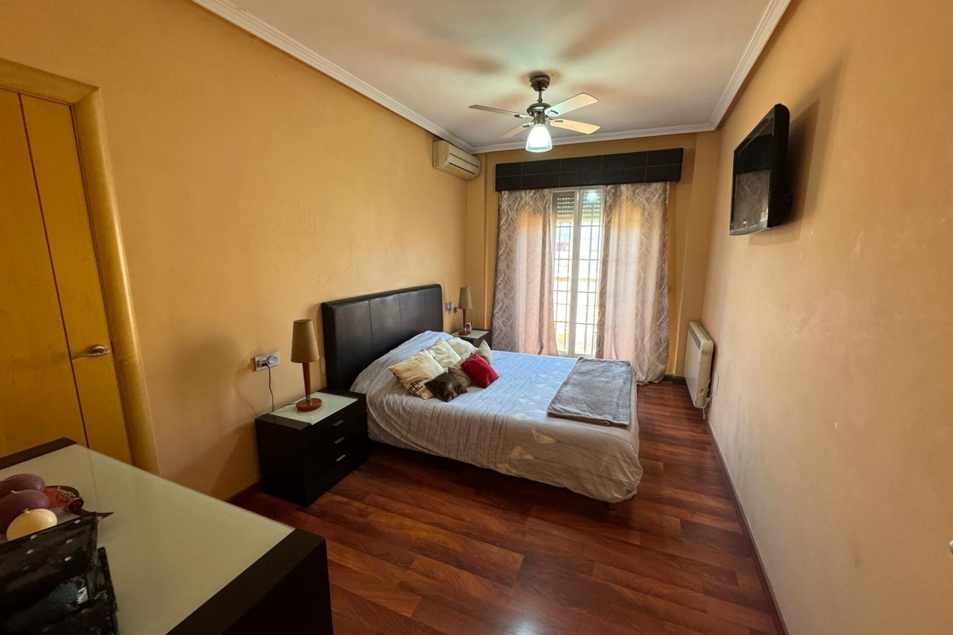 Reventa - Villa -
Torrevieja - Zona Los Frutales