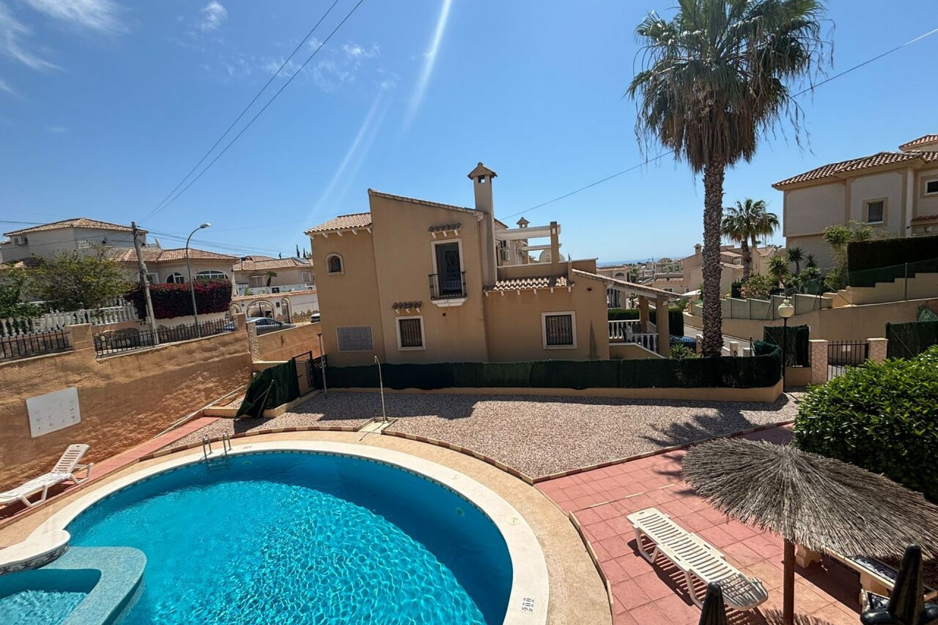 Reventa - Villa -
Villamartin - Costa Blanca