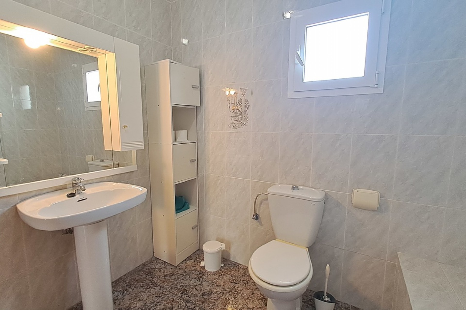 Reventa - Villa -
Villamartin - Costa Blanca