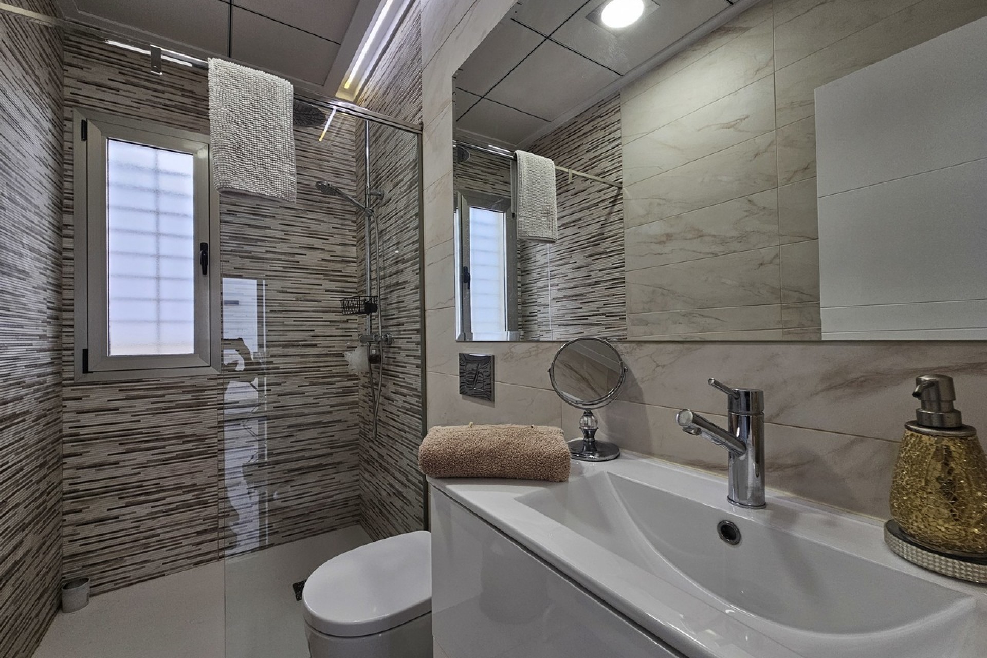 Reventa - Villa -
Villamartin - Costa Blanca