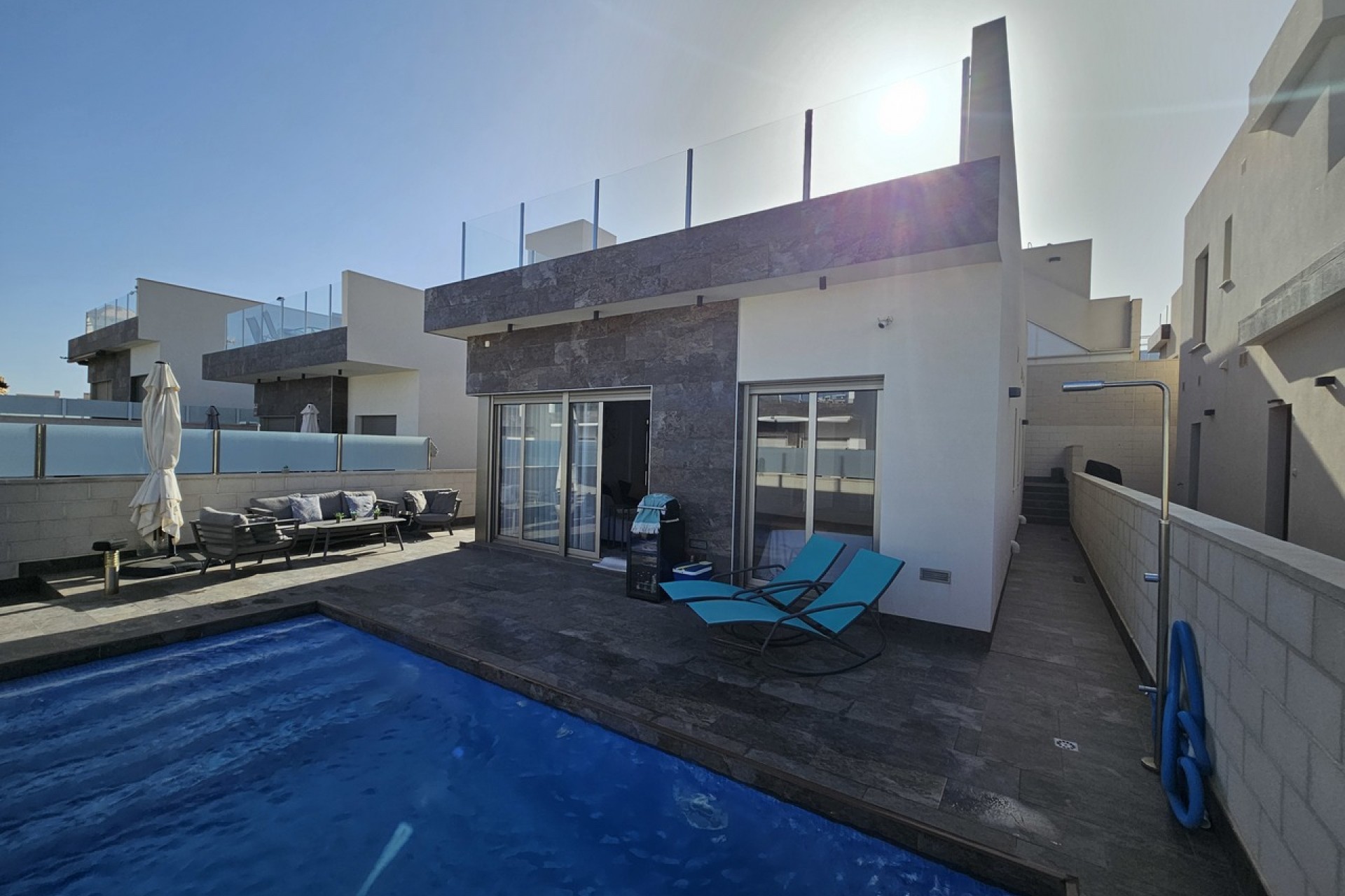 Reventa - Villa -
Villamartin - Costa Blanca