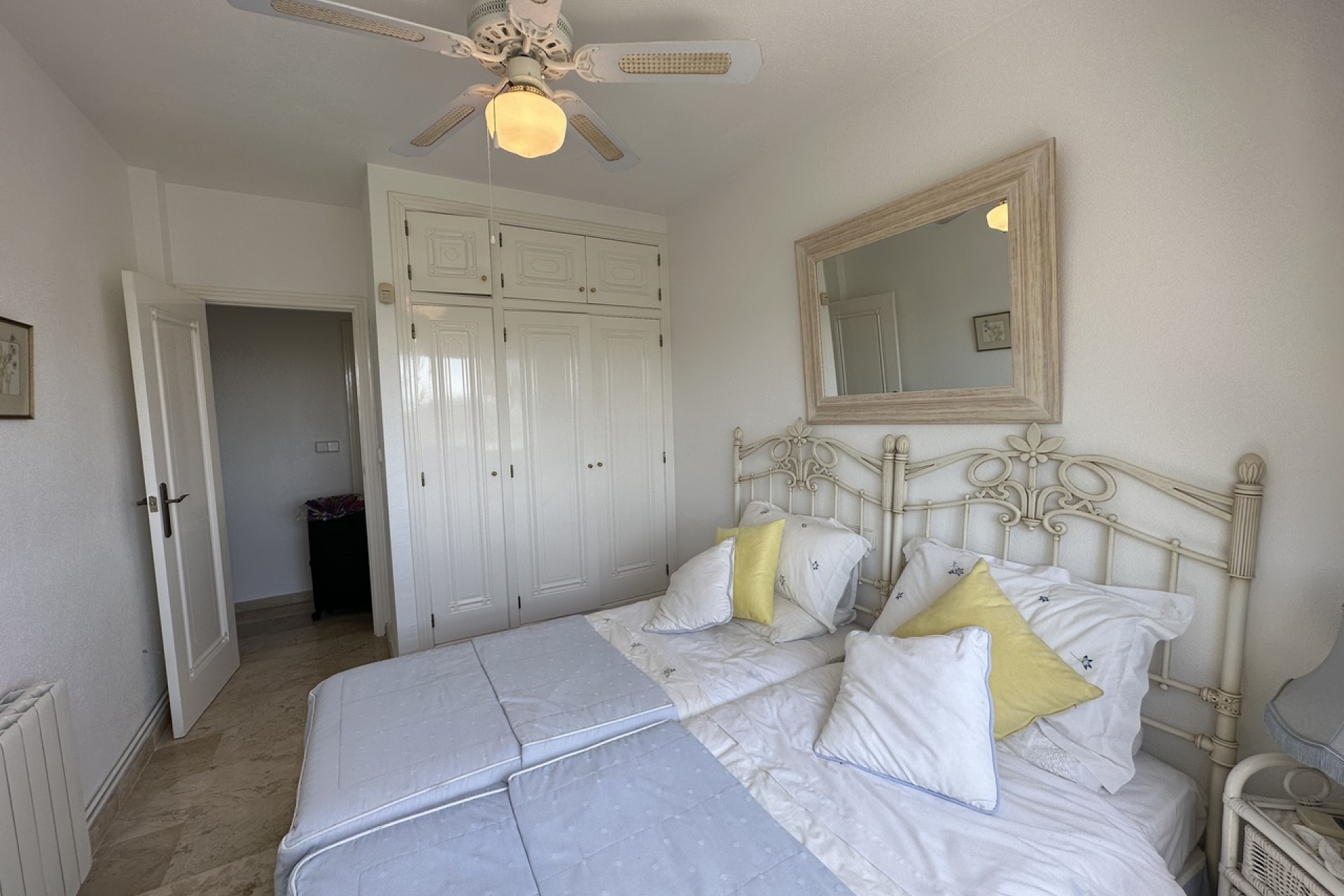 Reventa - Villa -
Villamartin - Costa Blanca