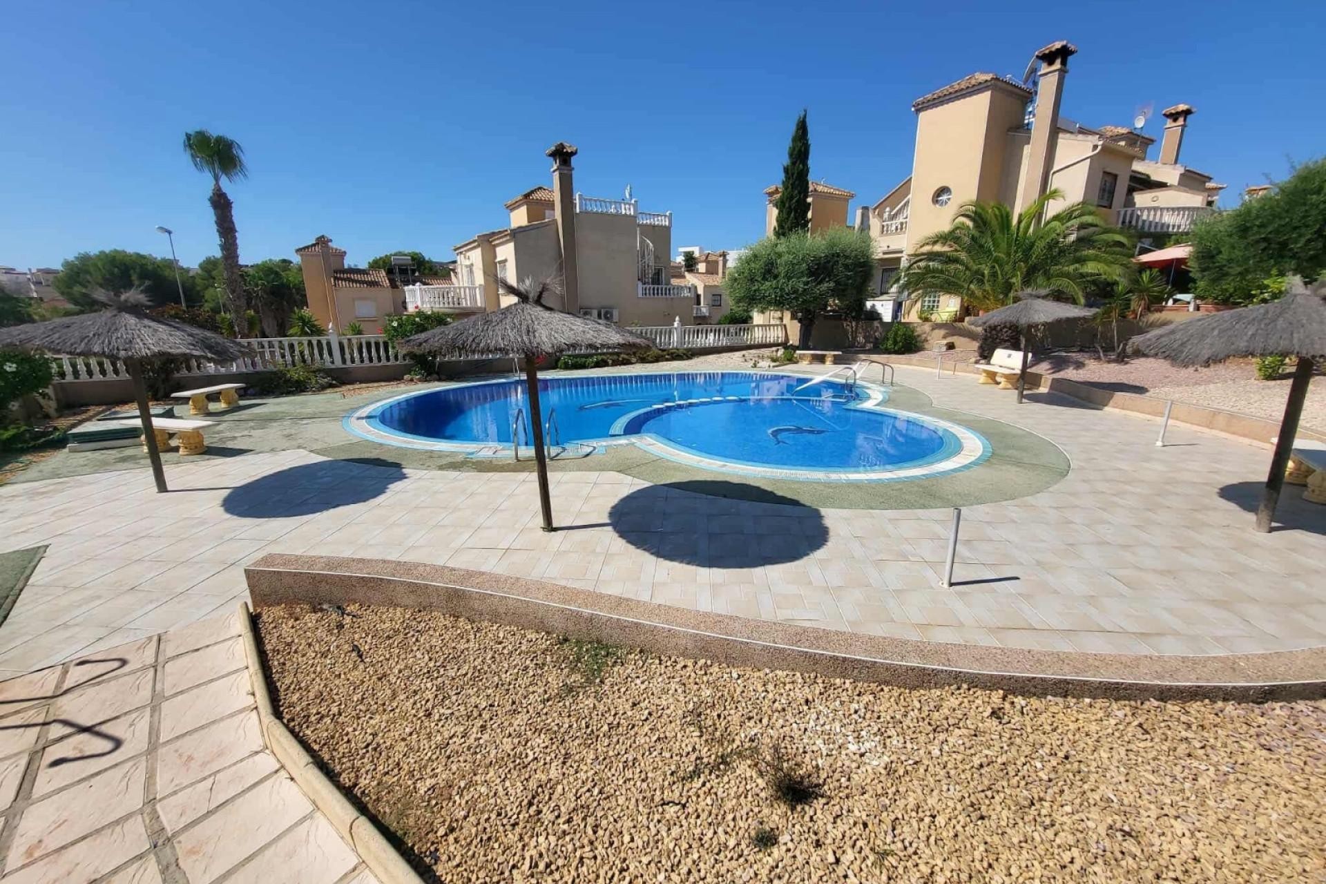 Reventa - Villa -
Villamartin - Costa Blanca