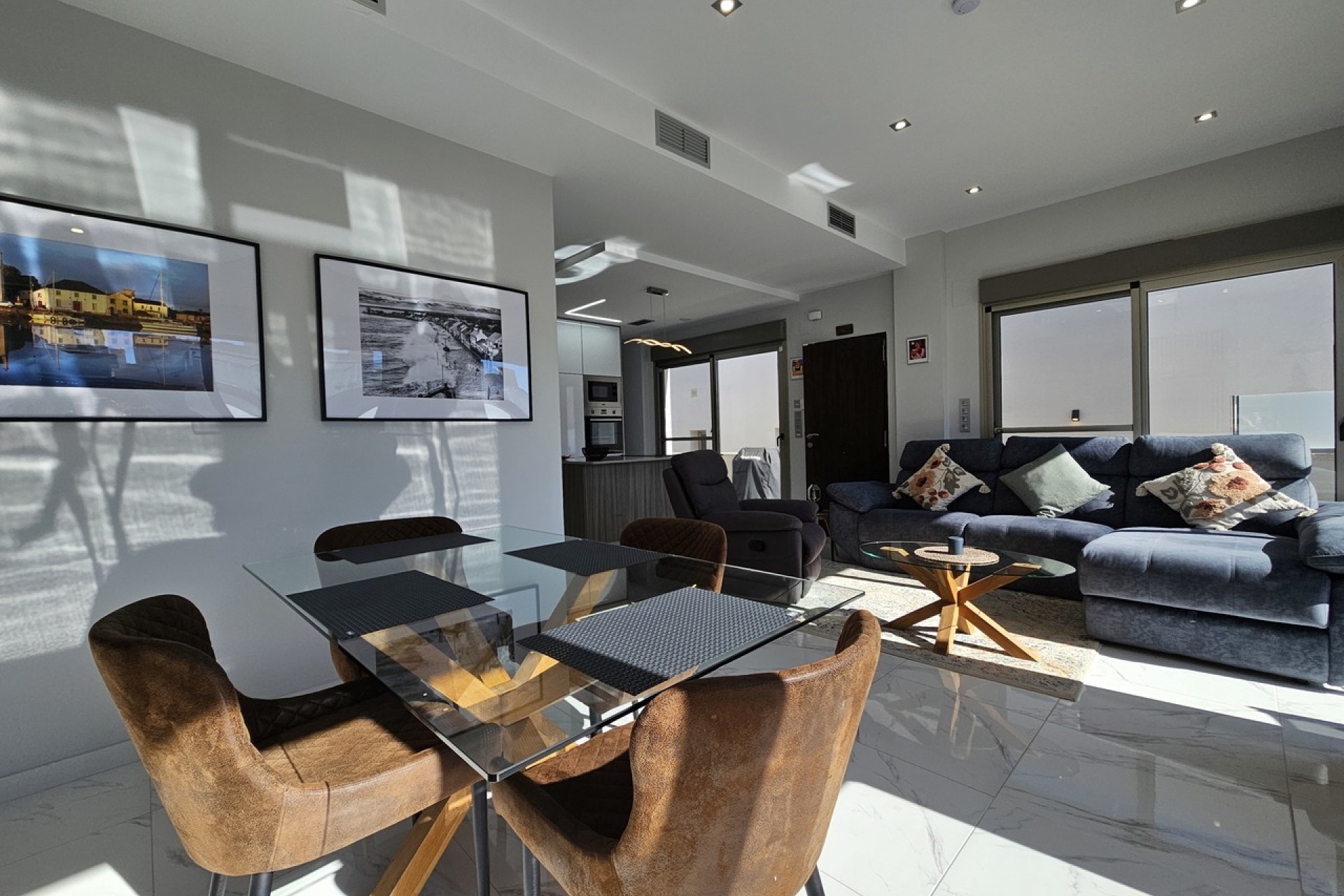 Reventa - Villa -
Villamartin - Costa Blanca